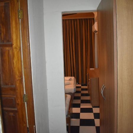 Villa Fatima Beach Resort Baga Exterior photo